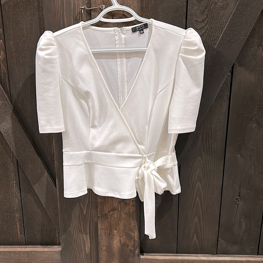 Puff sleeve blouse